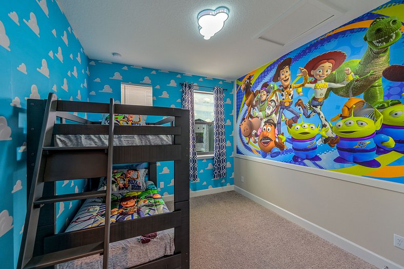 4 bedrooms Near Disney World and Theme Parks